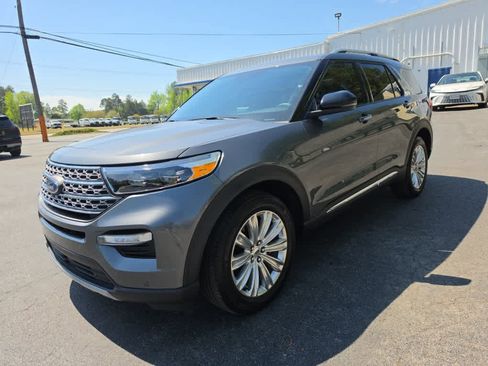 Used 2024 Ford Explorer Limited w/ Limited Technology Package AWD/4WD image 7