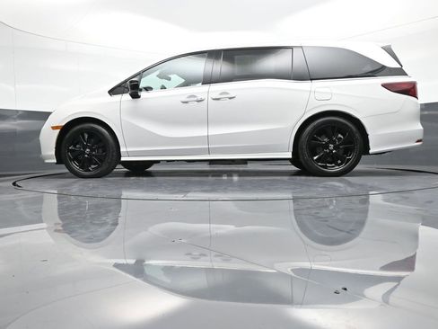 Certified 2023 Honda Odyssey Sport image 35