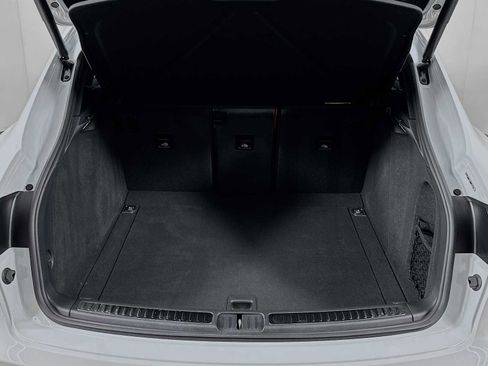 Certified 2025 Porsche Macan image 26