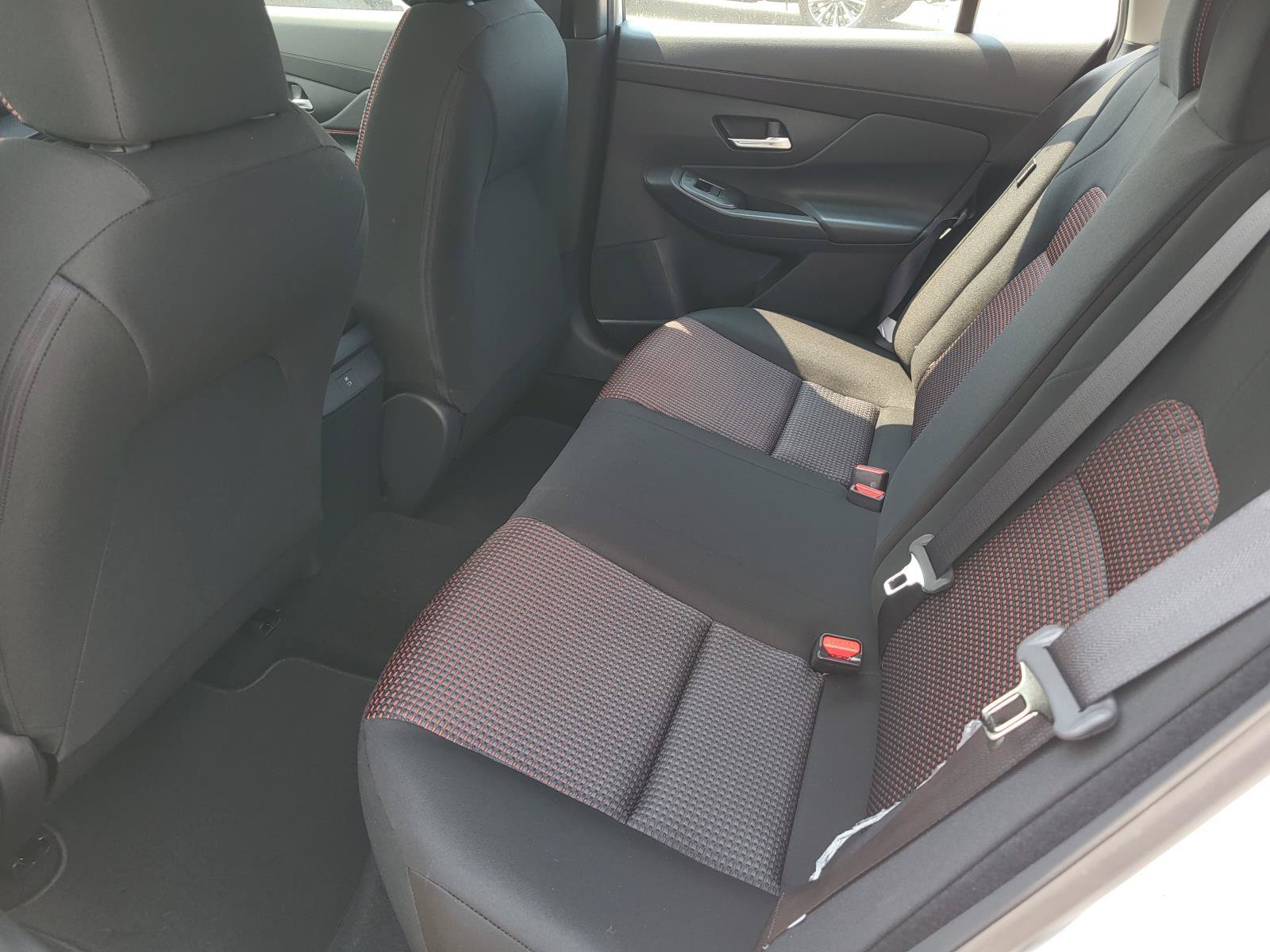New 2027 Nissan Sentra SR w/ Floor Mat Package FWD image 12