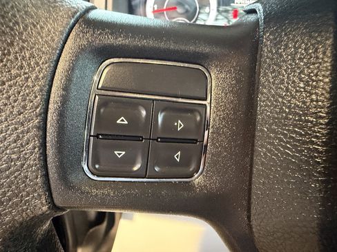 Used 2013 RAM 1500 Express image 16