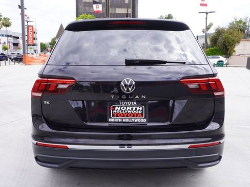 Used 2022 Volkswagen Tiguan SE FWD image 6