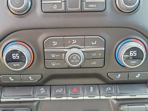 Used 2023 Chevrolet Silverado 2500 LT w/ Convenience Package AWD/4WD image 30