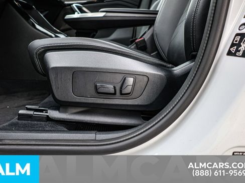 Used 2025 BMW X2 xDrive28i image 21