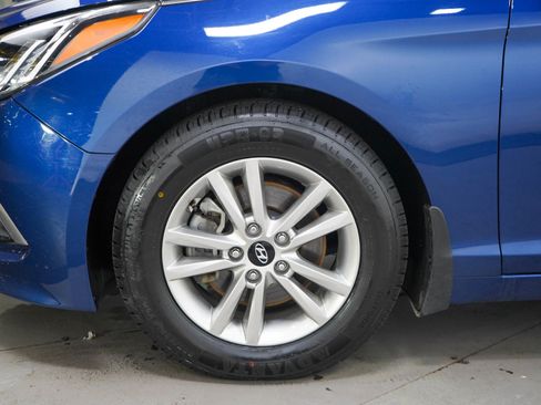 Used 2015 Hyundai Sonata SE w/ Option Group 09 FWD image 26