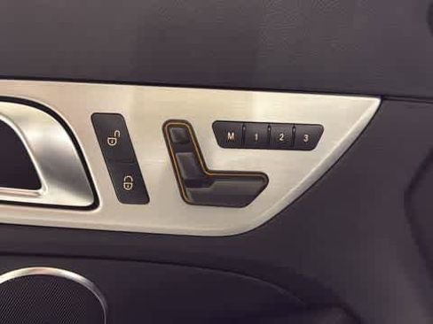 Used 2013 Mercedes-Benz SLK 350 image 15