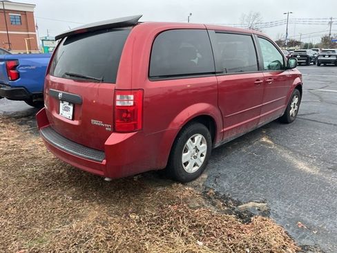 Used 2009 Dodge Grand Caravan SE w/ Climate Group image 2