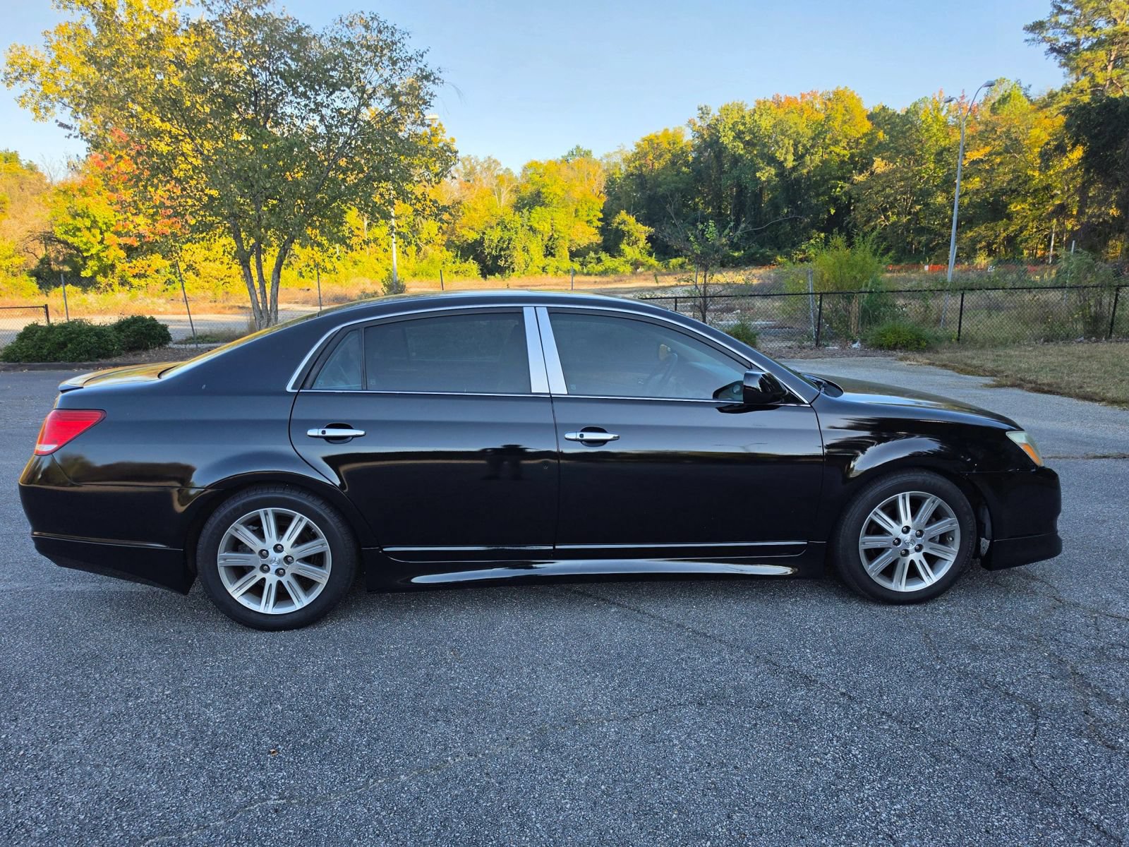 Used 2007 Toyota Avalon XL FWD image 6