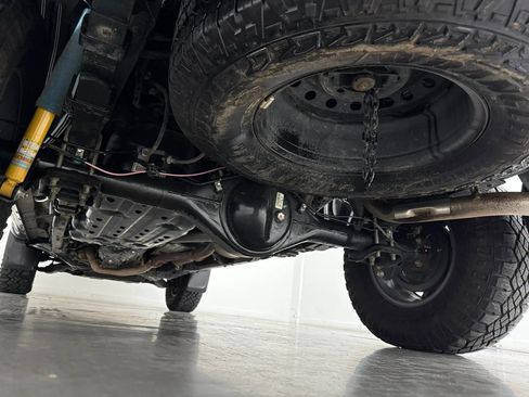 Used 2022 Toyota Tacoma TRD Off-Road image 38