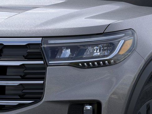 New 2026 Ford Explorer Active image 18