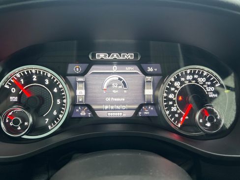 Used 2019 RAM 1500 Laramie AWD/4WD image 24