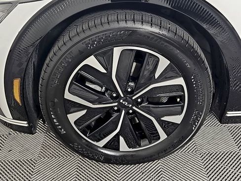Used 2022 Kia EV6 Wind image 8
