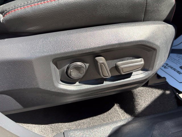 Used 2025 Toyota Sequoia TRD Pro AWD/4WD image 32