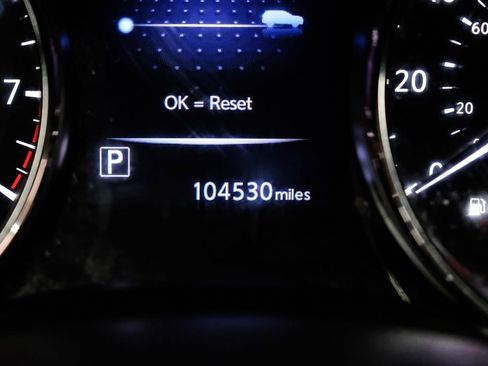 Used 2018 Nissan Rogue Sport SV FWD image 19