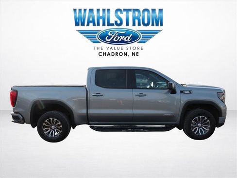 Used 2023 GMC Sierra 1500 AT4 w/ AT4 Premium Package AWD/4WD image 6