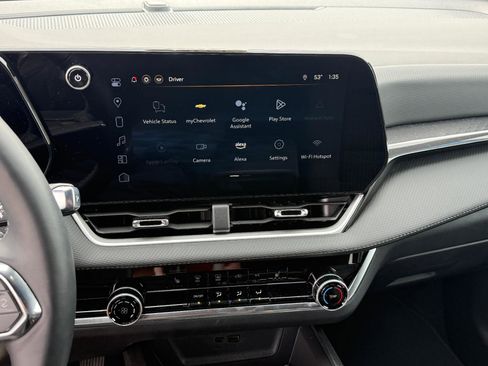 New 2025 Chevrolet Equinox LT FWD image 12