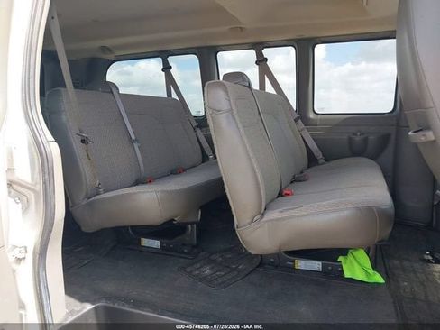 Used 2015 Chevrolet Express 2500 LS RWD image 4