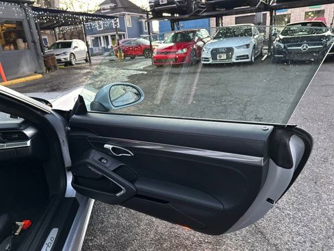 Used 2015 Porsche 911 4 Coupe image 15