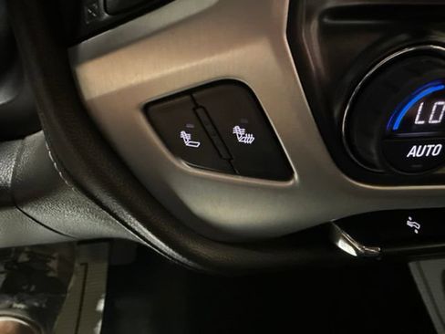 Used 2017 GMC Sierra 1500 SLT w/ SLT Premium Package AWD/4WD image 9