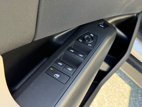 Used 2025 BMW X3 xDrive30i w/ Convenience Package image 19