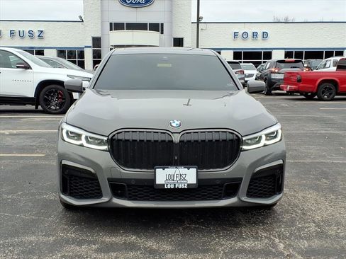 Used 2021 BMW 750i xDrive w/ Executive Package image 37