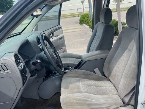 Used 2005 GMC Envoy SLE w/ Sle Preferred Equipment Group image 15