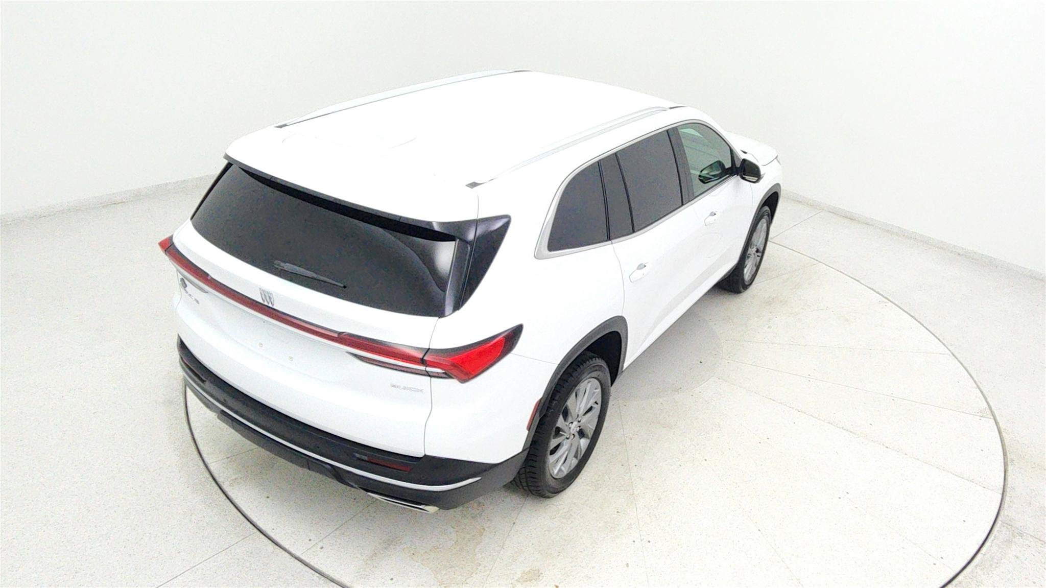 Used 2025 Buick Enclave Preferred FWD image 39