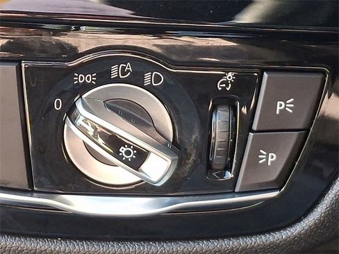 Used 2019 BMW 530i xDrive w/ Convenience Package image 23