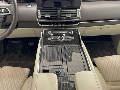 Used 2023 Lincoln Navigator L Black Label AWD/4WD image 22