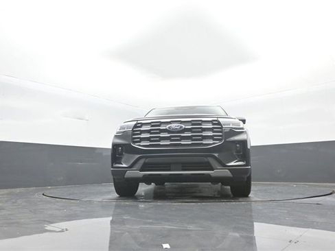 New 2026 Ford Explorer Active w/ Active Comfort Package image 30