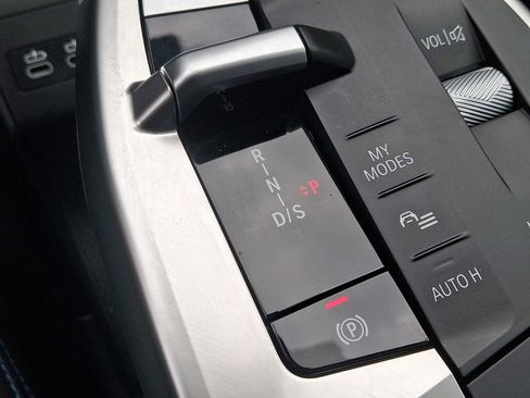 Used 2025 BMW X1 M35i w/ Premium Package image 15