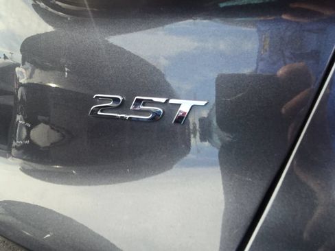 Used 2021 Hyundai Santa Fe Limited FWD image 9