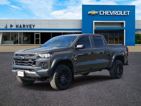 Used 2024 Chevrolet Colorado Trail Boss w/ Advanced Trailering Package image 3