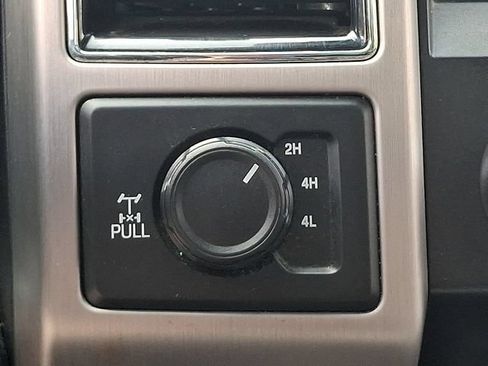 Used 2021 Ford F250 Platinum w/ FX4 Off-Road Package AWD/4WD image 25