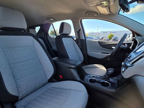 Used 2022 Chevrolet Equinox LS w/ LS Convenience Package image 14