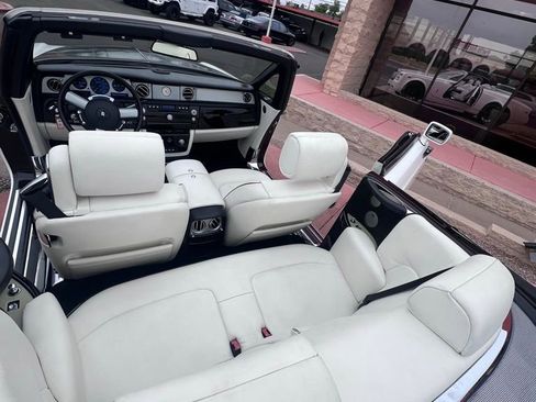 Used 2009 Rolls-Royce Phantom Drophead Coupe image 20