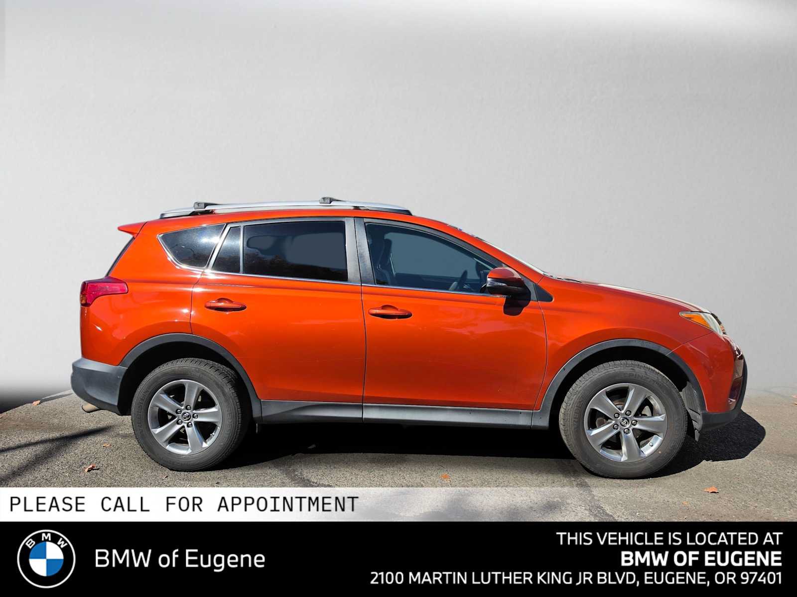 Used 2015 Toyota RAV4 XLE AWD/4WD image 2