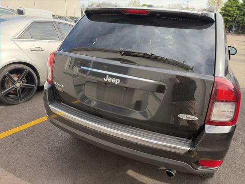 Used 2016 Jeep Compass High Altitude AWD/4WD image 7