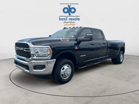 Used 2024 RAM 3500 Big Horn image 3