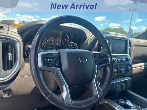 Used 2021 Chevrolet Silverado 1500 LT Trail Boss AWD/4WD image 11