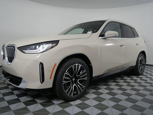 Used 2025 BMW X3 xDrive30i w/ Convenience Package image 7