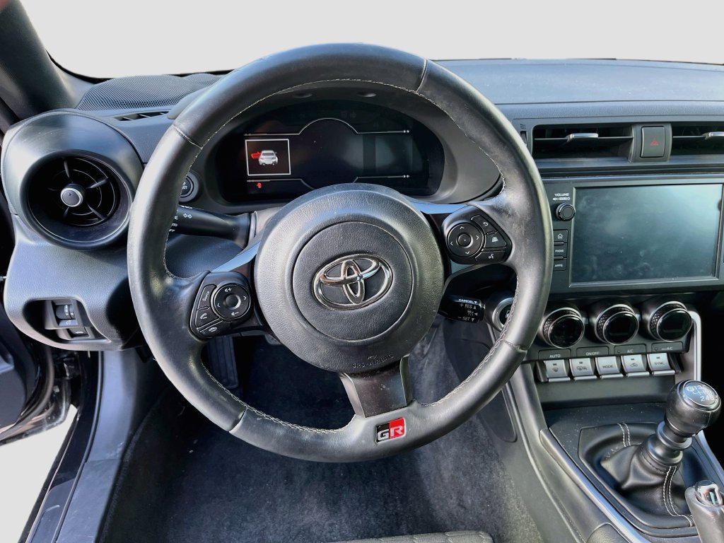 Used 2024 Toyota GR86 RWD image 11