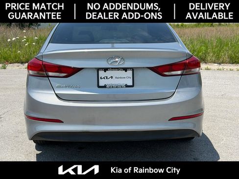 Used 2017 Hyundai Elantra SE FWD image 8