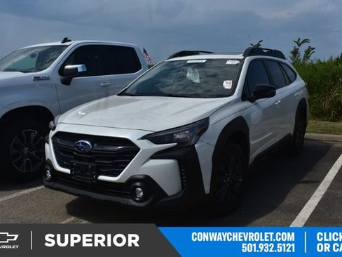Used 2025 Subaru Outback Onyx Edition w/ Popular Package #2 AWD/4WD image 1