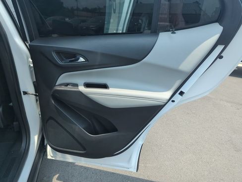 Used 2019 Chevrolet Equinox Premier FWD image 31