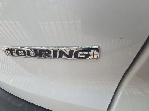 Used 2021 Honda CR-V Touring image 9