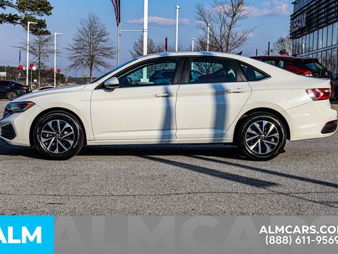 Used 2024 Volkswagen Jetta S image 8