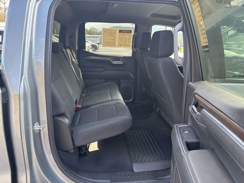 Used 2025 Chevrolet Silverado 1500 LT RWD image 20