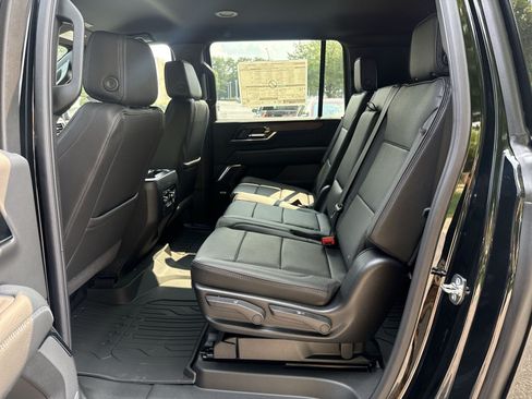 New 2026 GMC Yukon XL Denali w/ LPO, Floor Liner Package AWD/4WD image 19