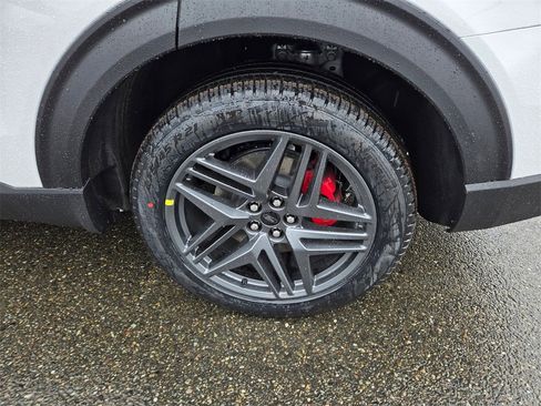 New 2025 Ford Explorer ST w/ Sun And Sound Package image 9
